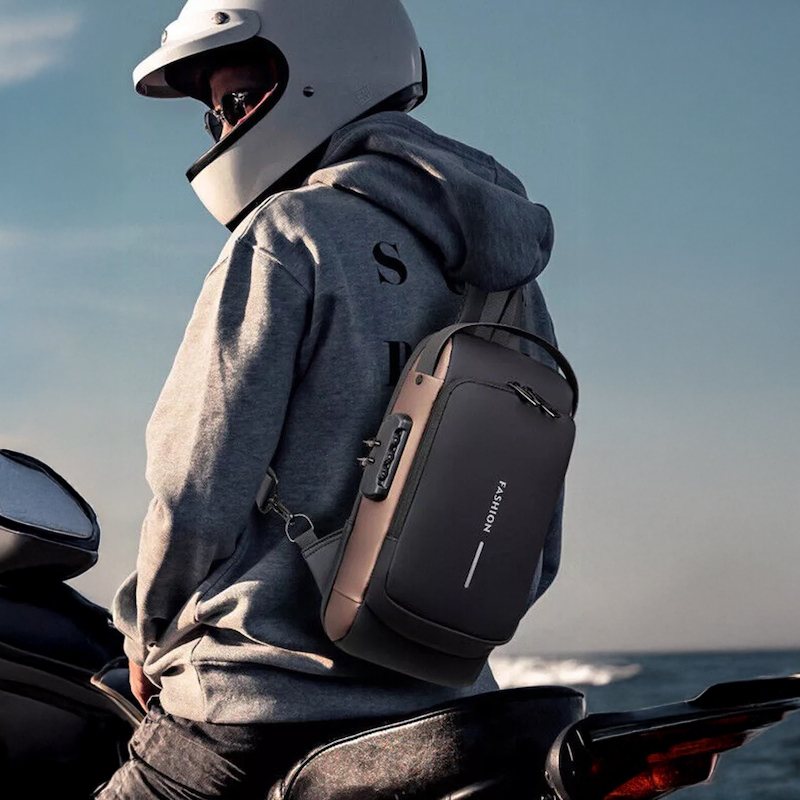 Мужская сумка через плечо DS004